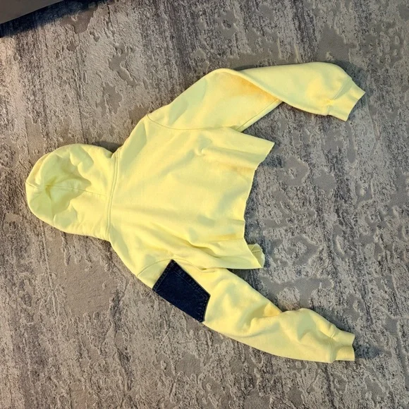 Michigan Wolverines Crop Hoodie - Picture 6 of 7